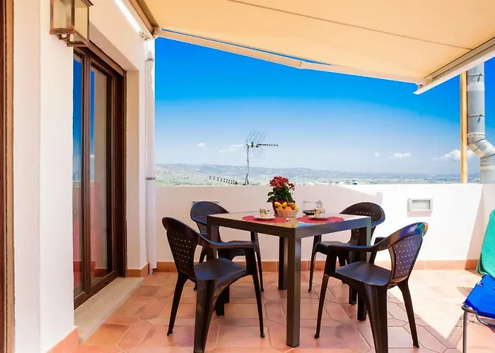 L\'Atalaya D\'Or